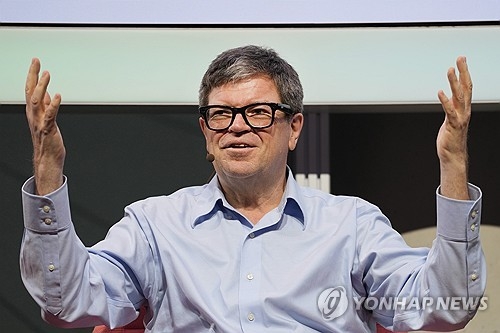 AI 속도조절 외치며 IPO는 질주…‘안전론’ 뒤에 숨은 복잡한 셈법