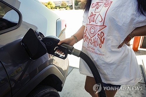 이란전 고유가로 미국인들 1000억달러 추가 부담