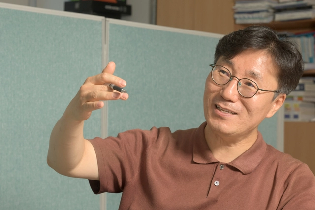 박찬훈 한국기계연구원 자율성장 AI휴머노이드 글로벌 톱 전략연구단장(AI로봇연구소장). 사진=황응준 프리랜서.