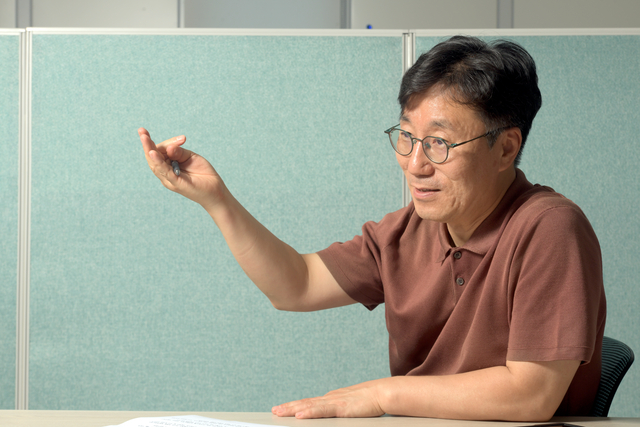 박찬훈 한국기계연구원 자율성장 AI휴머노이드 글로벌 톱 전략연구단장(AI로봇연구소장). 사진=황응준 프리랜서.