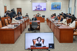여야, ‘교육교부금 개편’ 맞대결…김민석·한동훈 자녀 논란도 공방