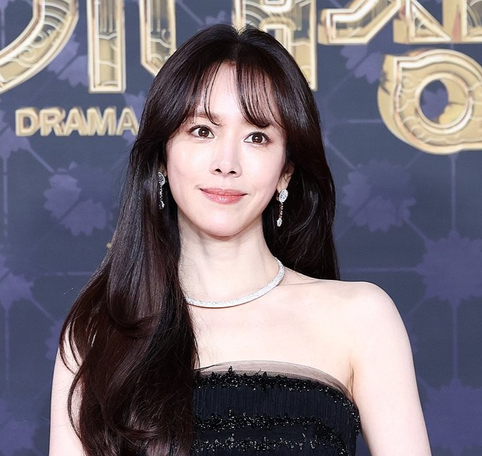 “입 닫아라” 한지민 협박…악성글 19건 올린 30대 여성, 벌금 600만원