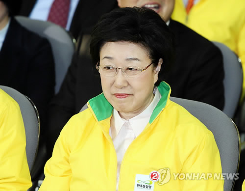한명숙, 리더십 최대위기…어떤 선택할까