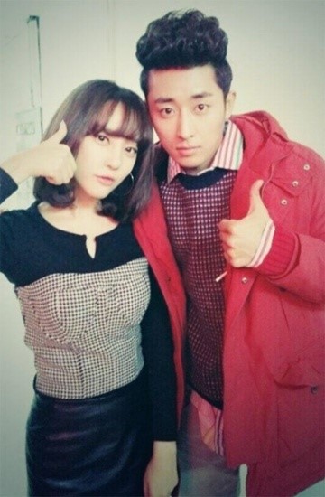 고우리 응답하라 1994 인증샷, 