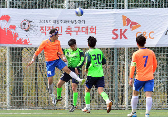 작년 우승 - 준우승팀 격돌 … 뜨거운 열기