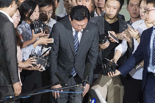 롯데가 `형제의 난`… 경영권 분쟁 법정다툼