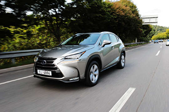 [신차분석] 렉서스 `NX300h`