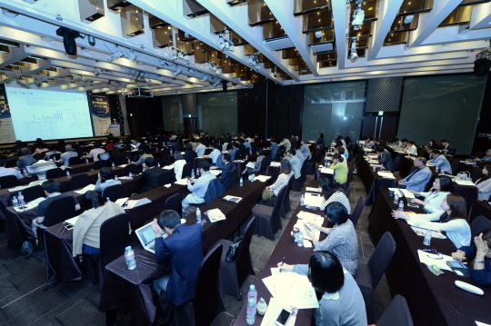 “정밀의료시대엔 청진기 대신 AI·빅데이터가 환자 진료”