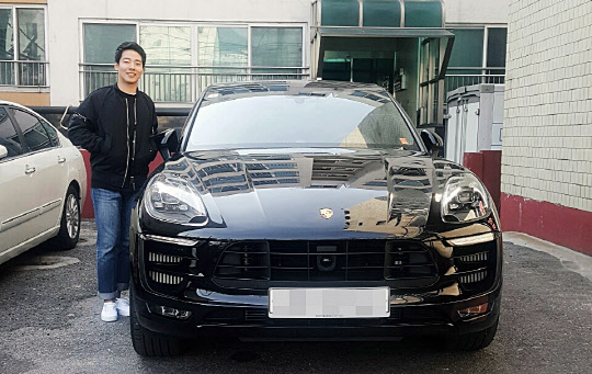스포츠카 성능 완벽한 포르쉐 SUV… 2% 아쉬운 점