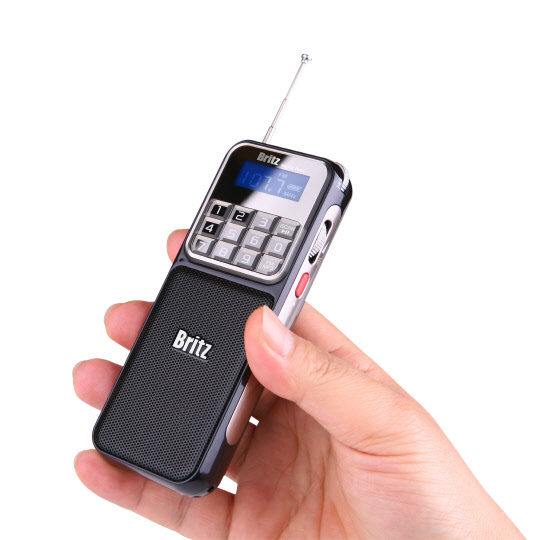 브리츠 BA-PR1, 버튼만 누르면 음악… 127g 초경량 `매력`