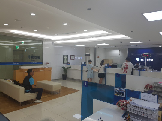 성장 잠재력 믿어주니 함께 성장 … 현지 中企의 `든든한 우산`