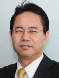 [시론] 극단적 `진영 편가르기`가 경제 삼킨다