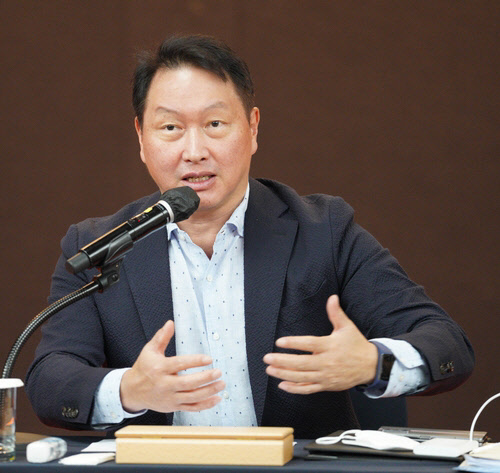 최태원 회장은 왜 `대체 식품`을 좋아할까…`연어 초밥` 관심 폭발